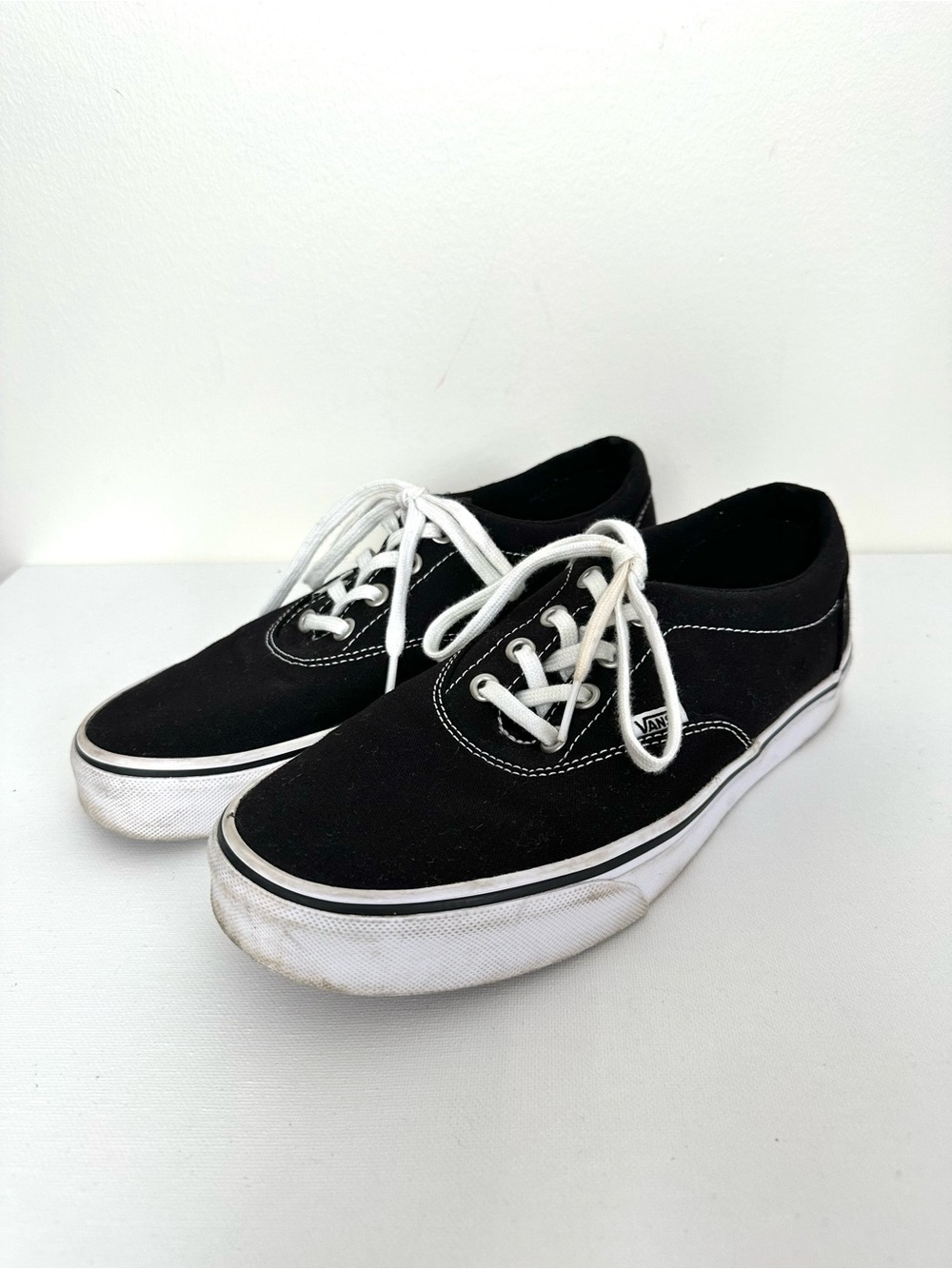 Vans Doheny Black Women’s Lace Up Casual Normcore Low Top Skater Sneakers